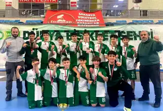 Sakarya Büyükşehir'den Hentbol Şampiyonluğu!