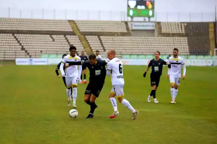 Bandırmaspor, İstanbulspor'u Deplasmanda 1-0 Yendi!