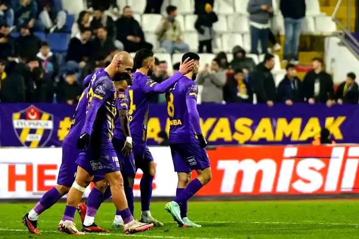 Eyüpspor, Alanyaspor'u Evinde 3-0 Yendi!