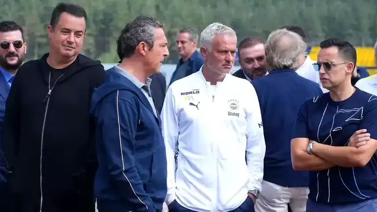 Fenerbahçe, Melo'yu Kapıda Görüyor!