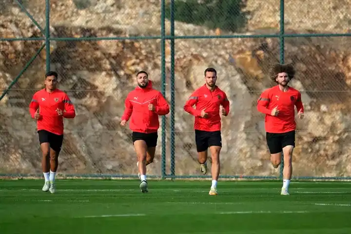 Süper Lig Takımı Maç Hazırlıklarına Başladı