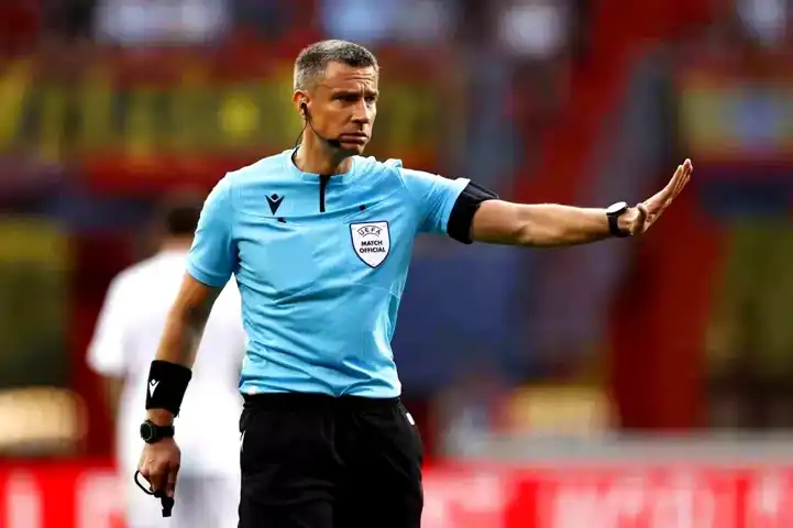 Süper Lig Derbisinde Sloven Hakem!